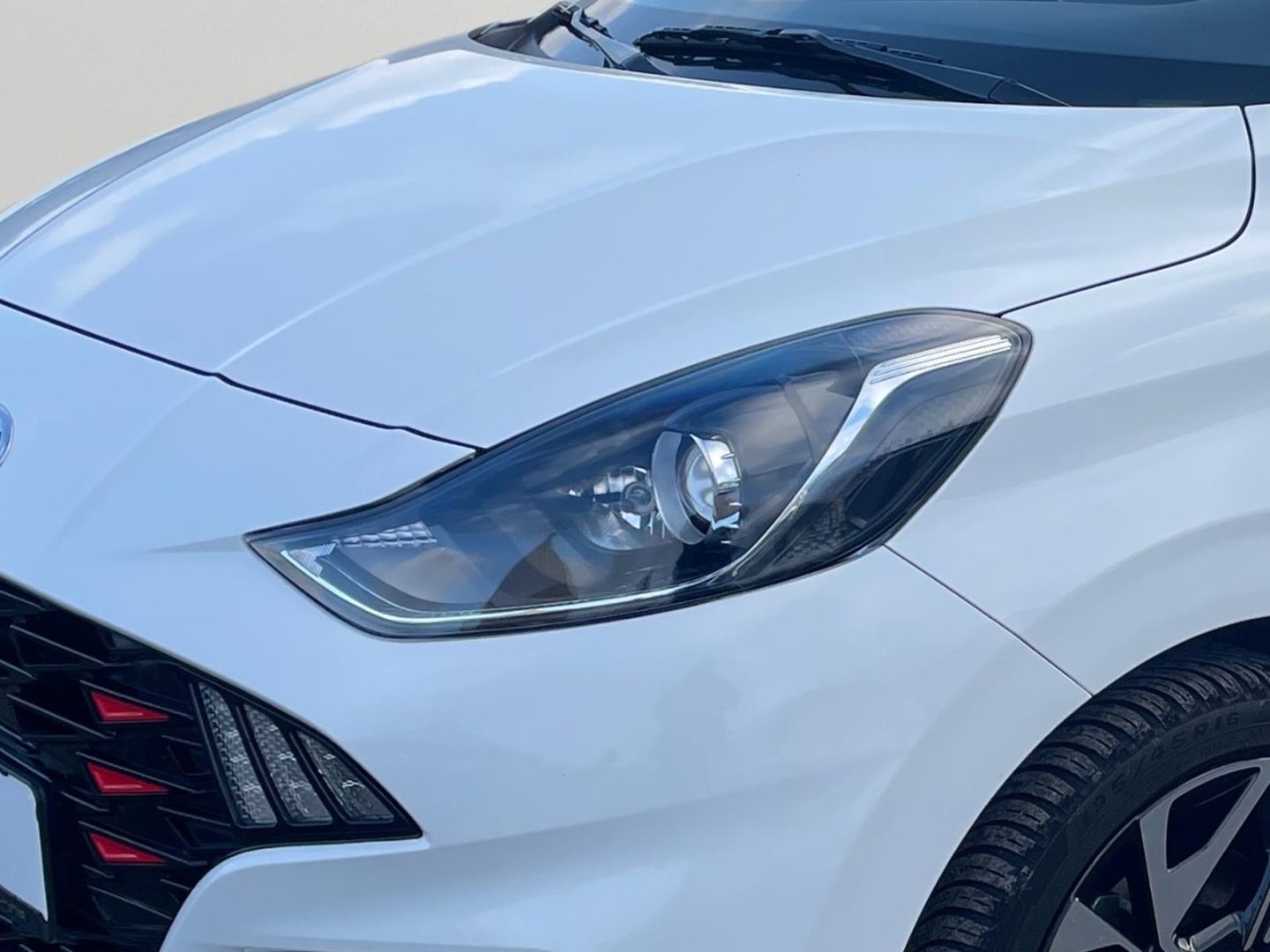 Fahrzeugabbildung Hyundai i10 1.0 Turbo N Line Allwetter Navi Sitzheizung