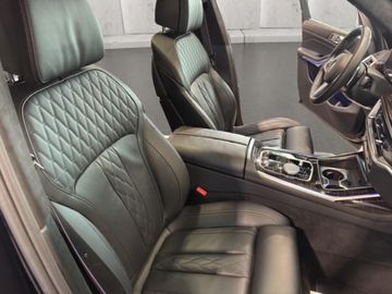 BMW X7 - 8