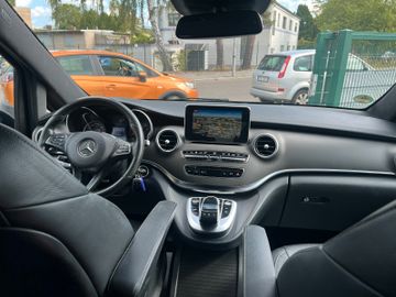 Mercedes V 250 - 12