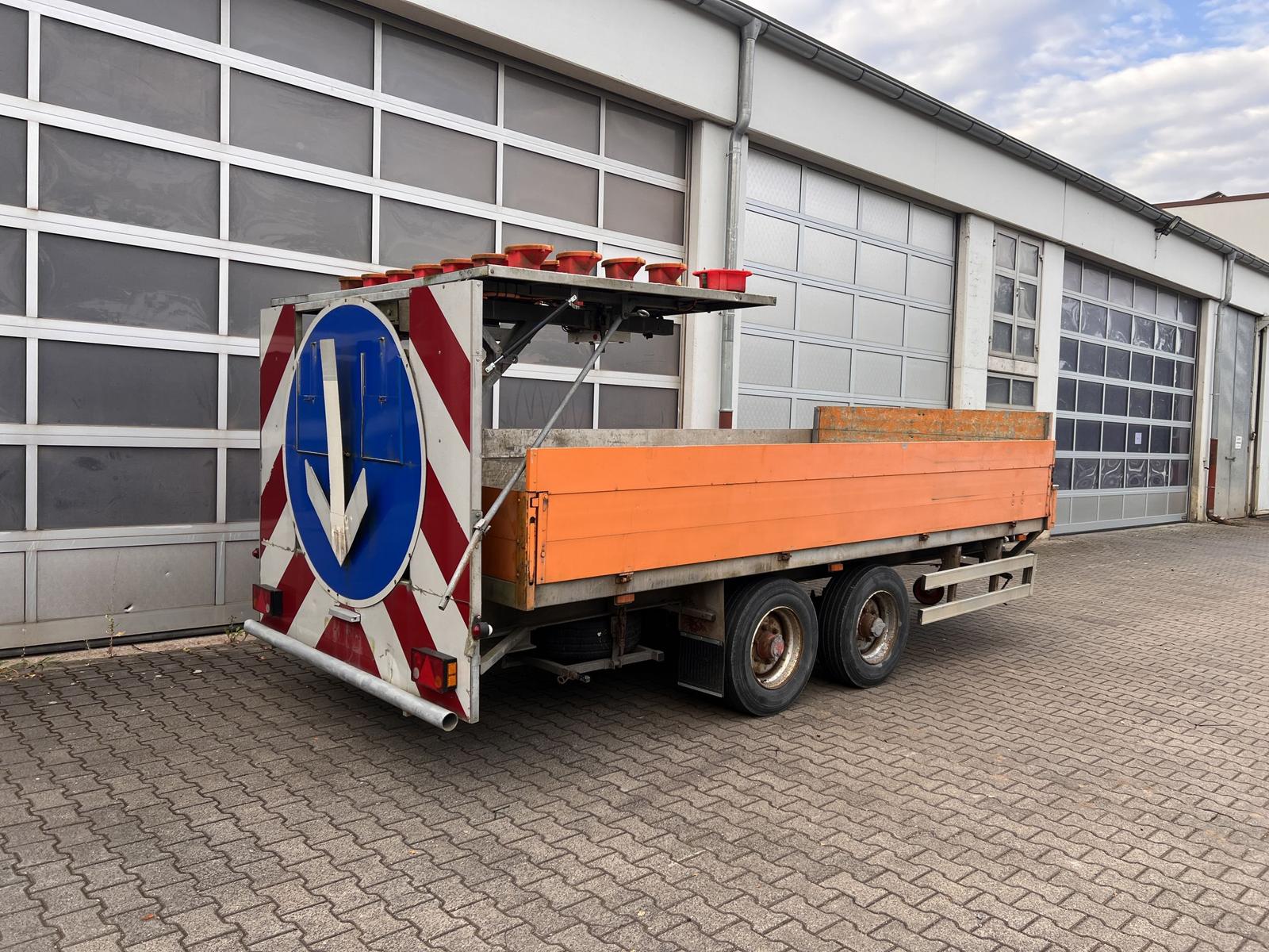 Andere  Tandempritsche