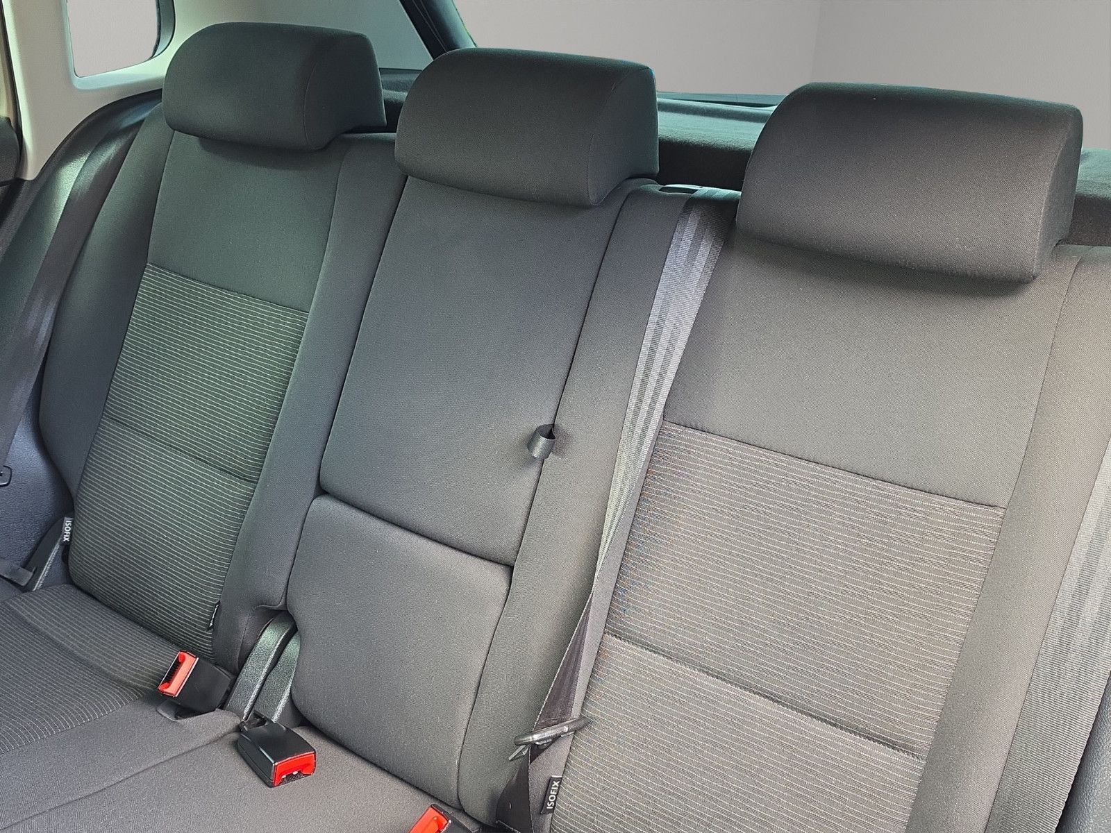 Fahrzeugabbildung Volkswagen Tiguan AHK TEMPOMAT PDC SHZ TÜV SERVICE NEU
