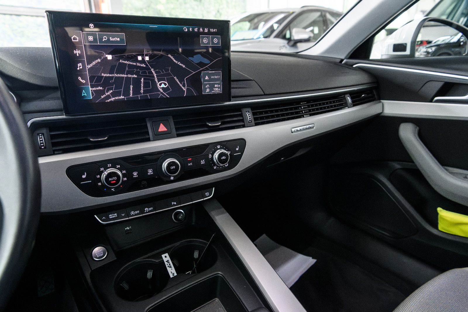 Fahrzeugabbildung Audi A4 Avant 40 TDI quattro advanced +AHK+Matrix LED