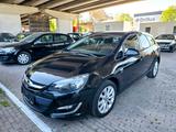 Opel Astra J Sports Tourer Active Fahrradträger Facel - Opel Astra: Fahrradträger