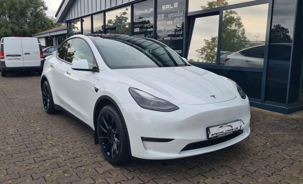 Image of Tesla Model Y