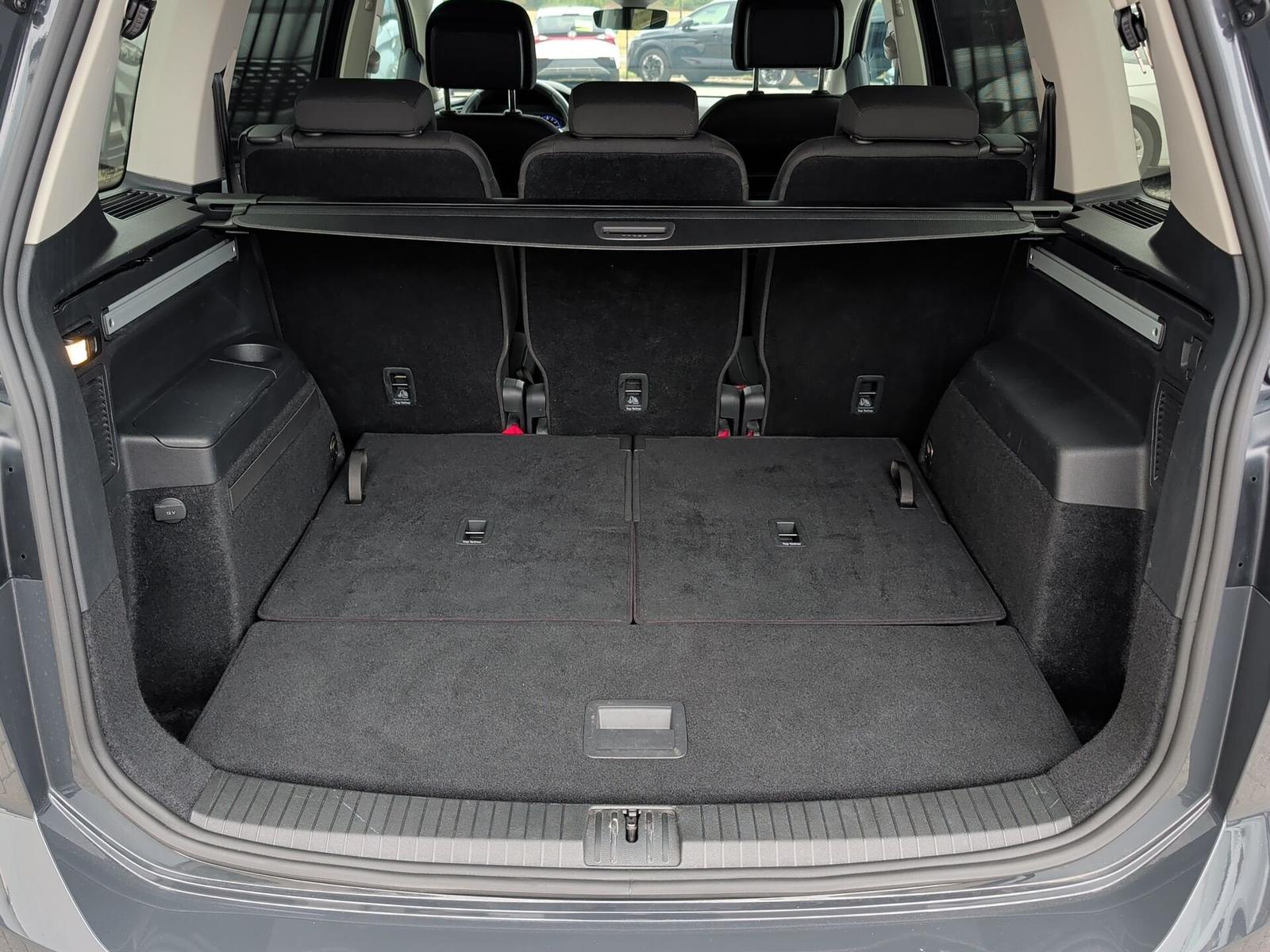 Volkswagen Touran 1.5 TSI High DSG 7Sitze+Standhzg+ACC+Kame, миниатюра 29