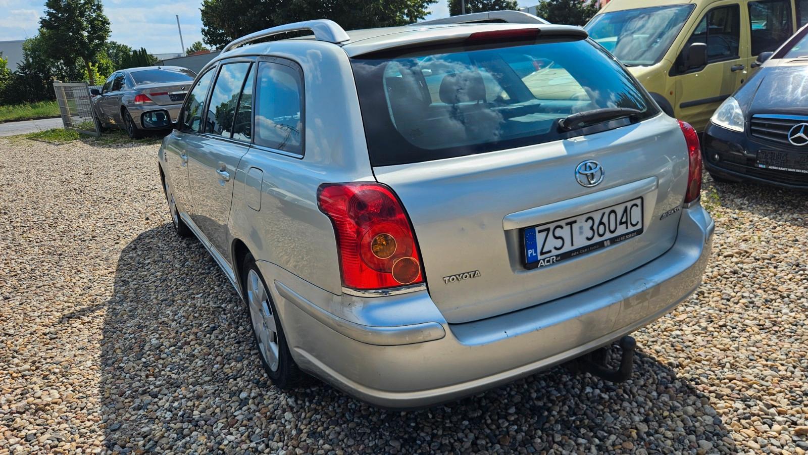 Toyota Avensis 2005 — photo 7