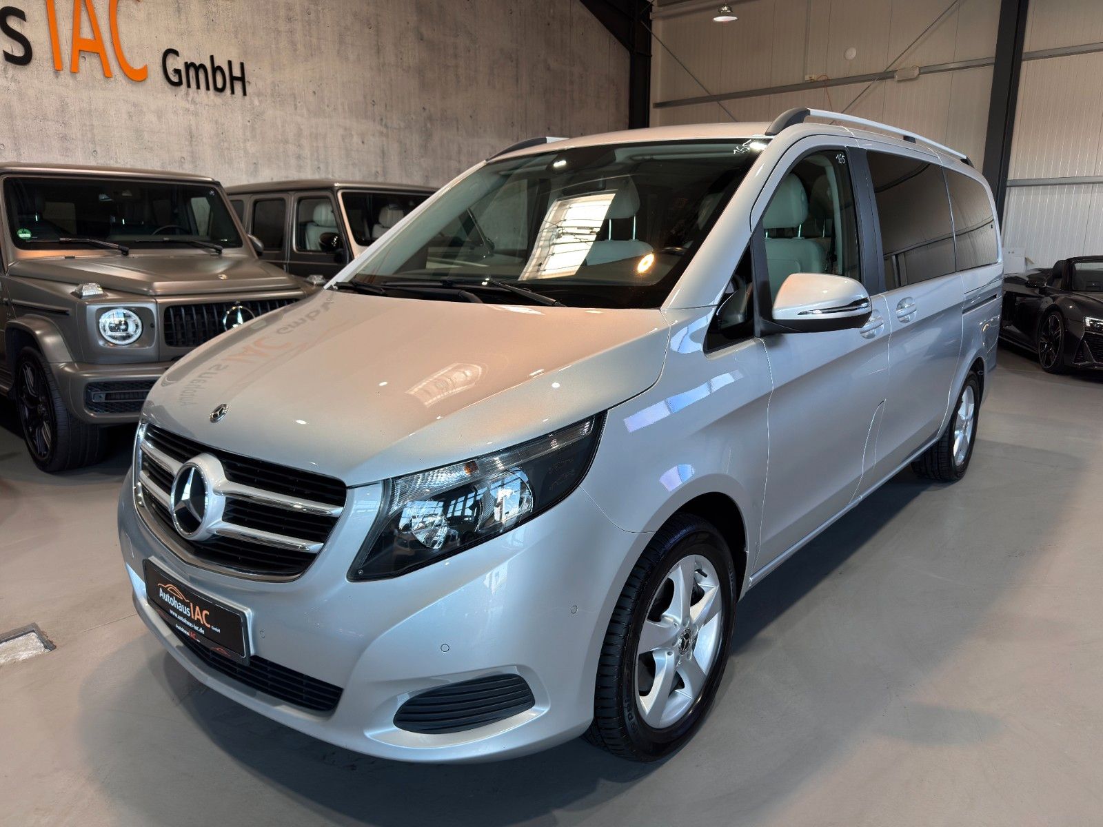 MERCEDES-BENZ V 220 d /LANG/NAVI/6.SIZER/AHK/TEMPOMAT/