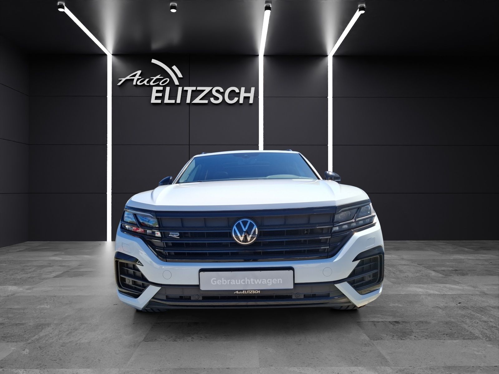 Fahrzeugabbildung Volkswagen Touareg TDI R-Line 4M Matrix AHK Pano Leder Luft