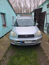Toyota Rav 4 aus 2001 mit Tüv und Hängerku... - gebrauchte Toyota RAV 4 aus dem Jahr 2001