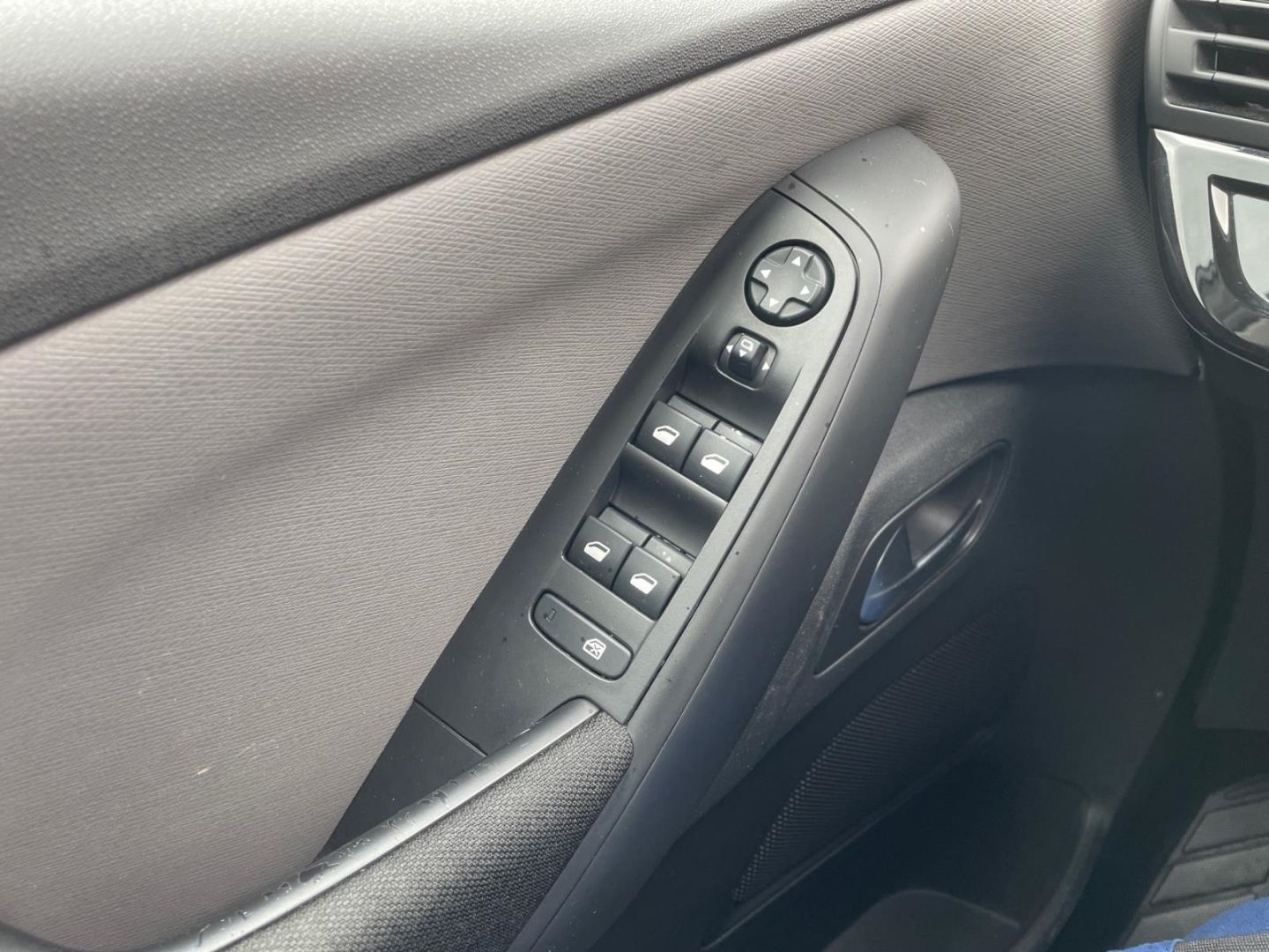 Fahrzeugabbildung Citroën C4 SpaceTourer Picasso 1.2 Feel Navigation Sitzh