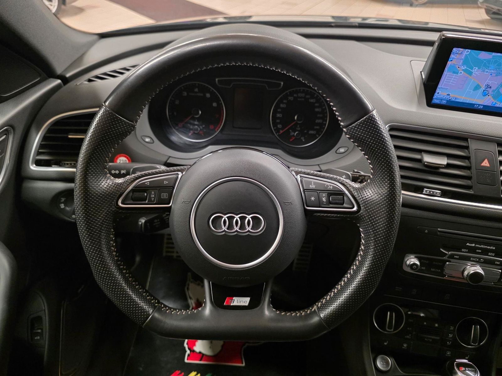 Fahrzeugabbildung Audi Q3 2.0 sport 3x S-Line Competition/LED/BOSE/AHK