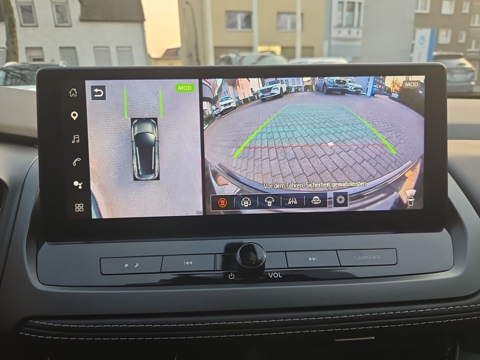 Fahrzeugabbildung Nissan Qashqai 1.3 DIG-T MHEV N-Connecta 158 PS Autom.