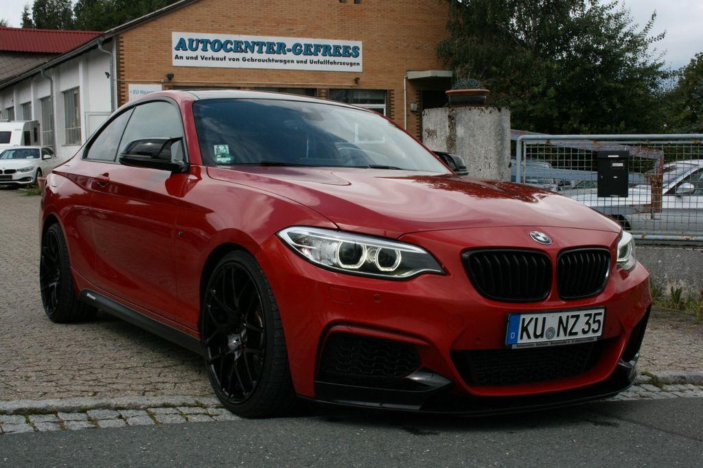 BMW M235