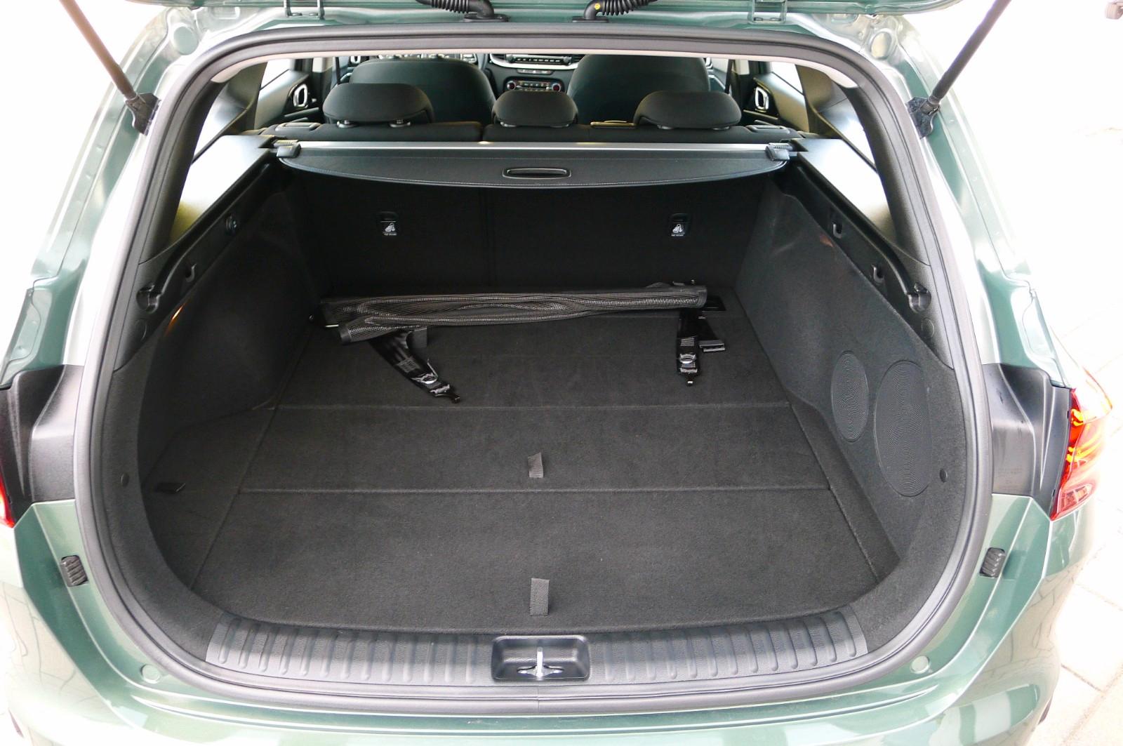 Kia Ceed SW 1.5 T-GDI 140 PS DCT Spirit/Navi/UVO