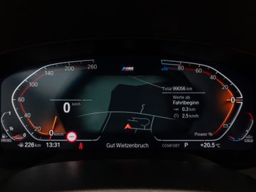 Fahrzeugabbildung BMW 520d xD Tour M Sport HI-FI M Sportfahrwerk