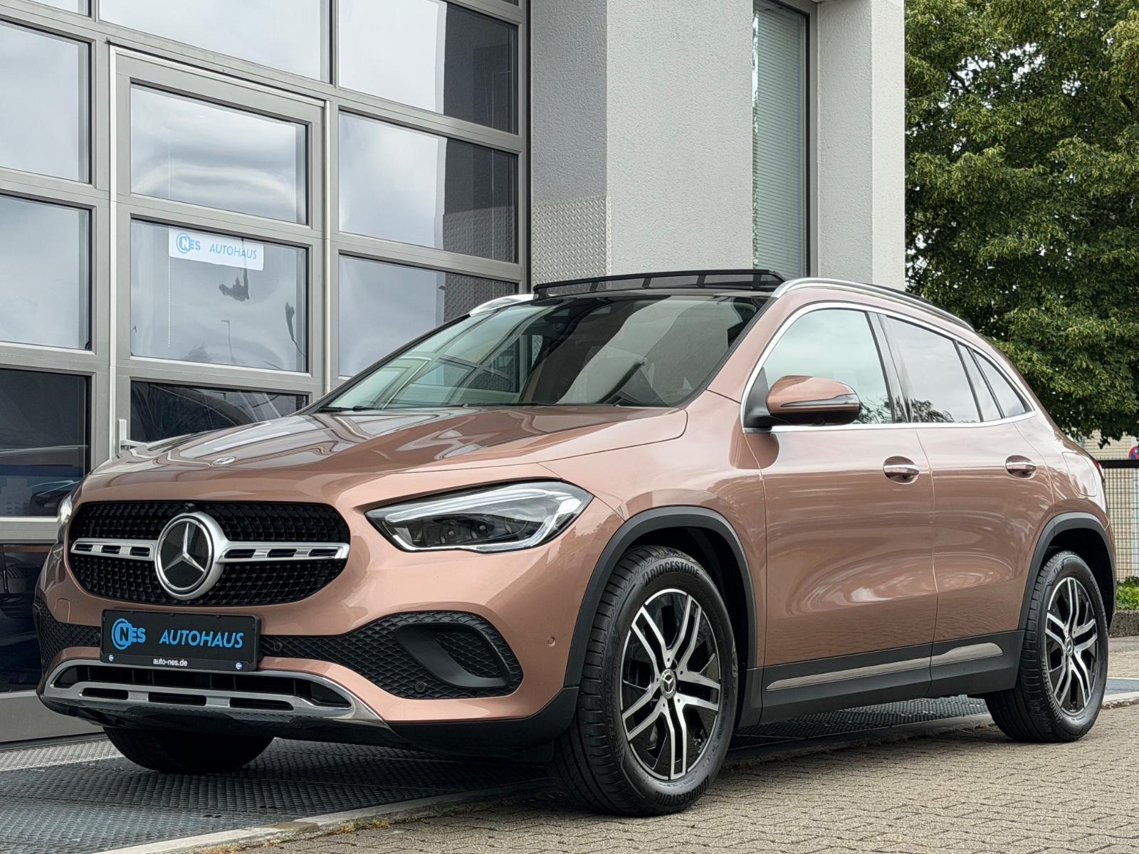 Mercedes-Benz GLA 220d 4M 8G*ACC*PANO*LEDER*360*BURMESTER*KEY*