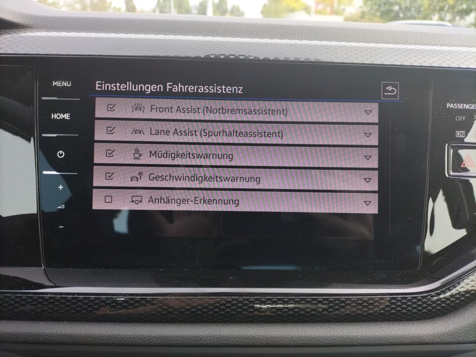 Fahrzeugabbildung Volkswagen Taigo TSI Life DSG LED Navi AID PDC SH LM