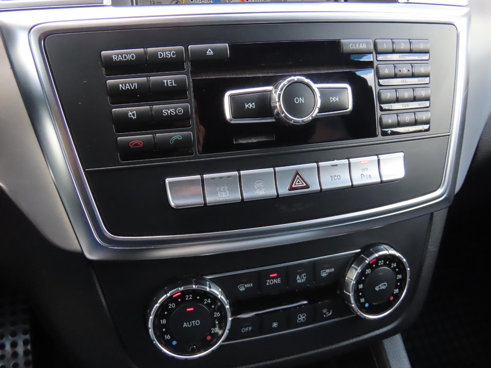 Mercedes-Benz ML 350 BlueTEC 4MATIC Autom. Leder 360° AHK