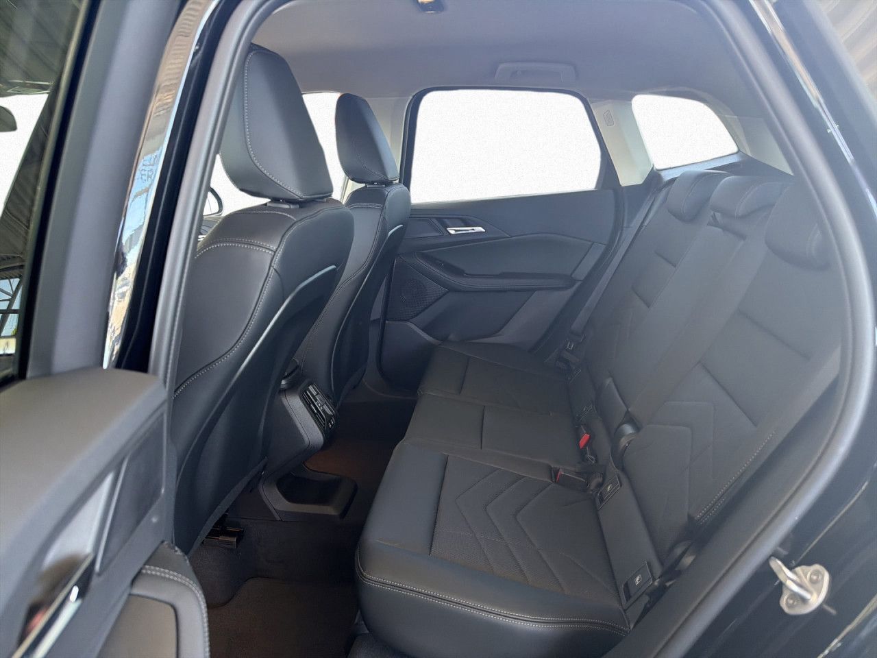 BMW 218 - Bild 13