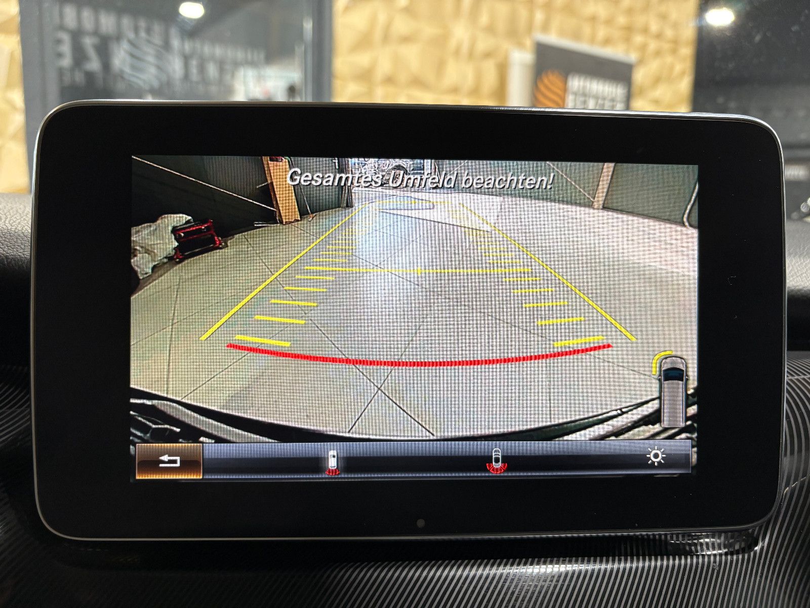 Fahrzeugabbildung Mercedes-Benz V 220d EDITION lang /8-SITZ/BURMESTER/KAMERA/