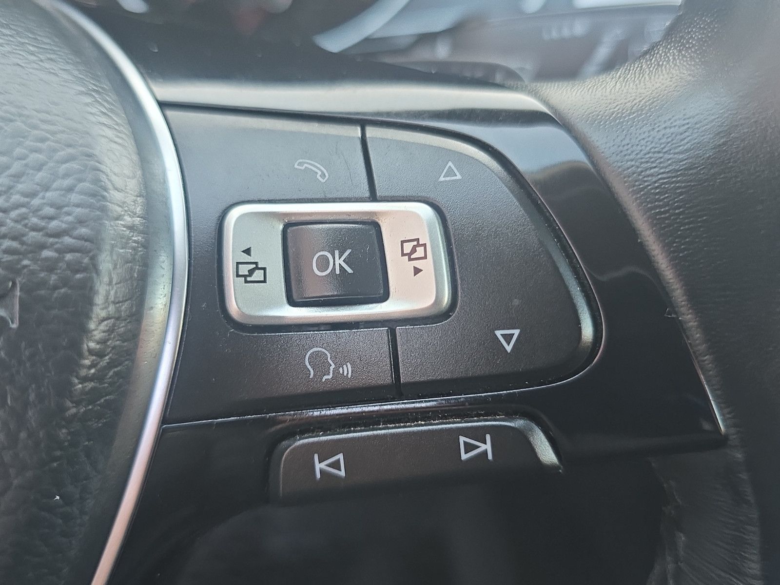 Fahrzeugabbildung Volkswagen Passat Variant Comfortline BMT/Start-Stopp AHK