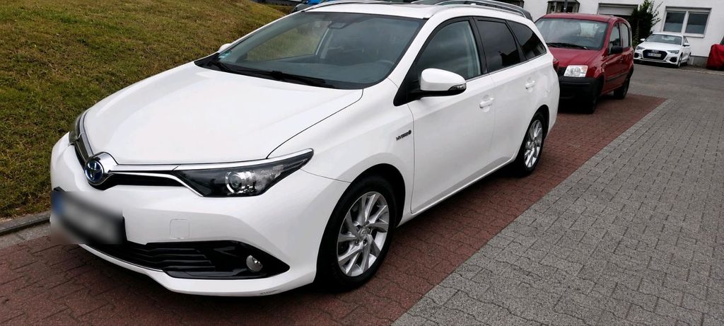 Image of Toyota Auris Touring Sports