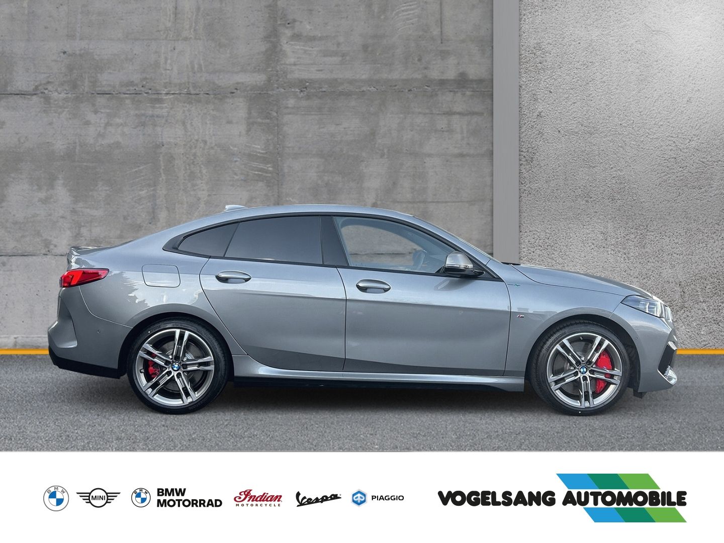 Fahrzeugabbildung BMW M235i xDrive,Gran Coupe,HUD,H&KSound,RFK,M Sport