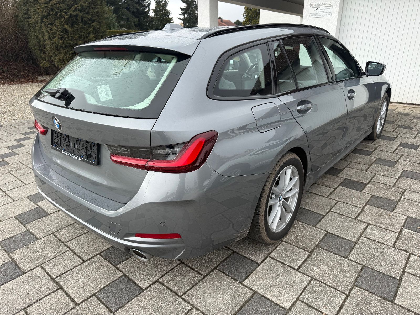 BMW 320d xDrive Touring Aut. Driv.Assistant SitzHzg foto 4