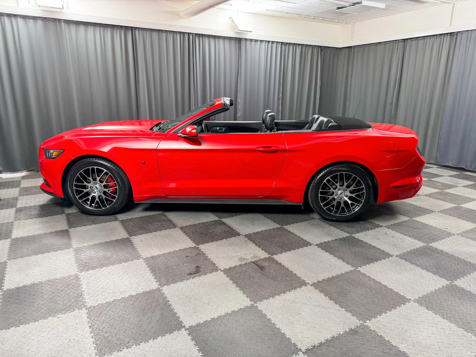 Ford Mustang 2016 Cabrio V6 3.7l, Leder, UNFALLFREI,