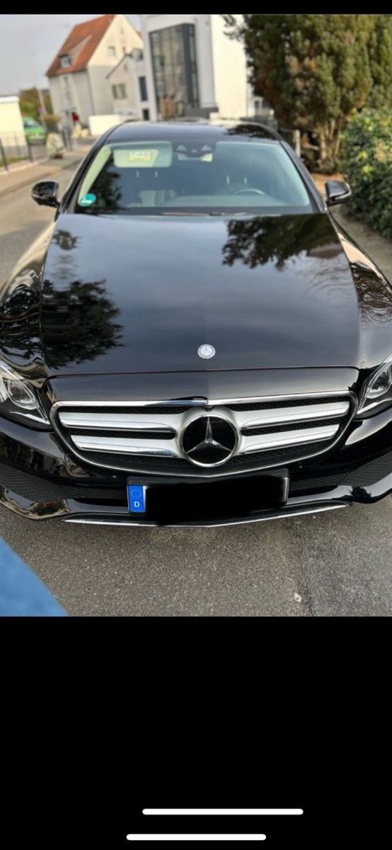 MERCEDES-BENZ E 200 AVANTGARDE Autom. 360 Cam selbst lenkend