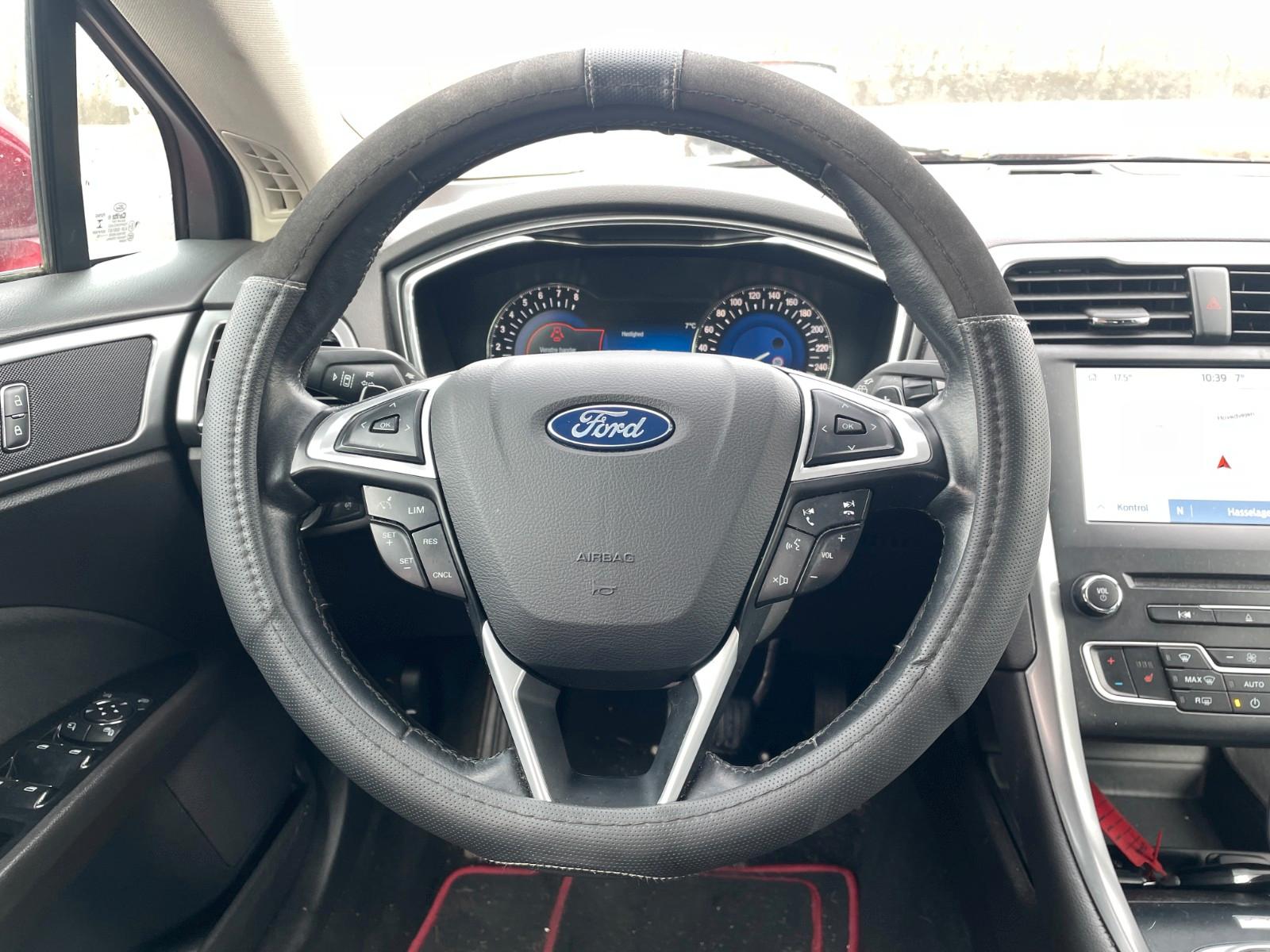 Ford Mondeo 2015 — photo 19