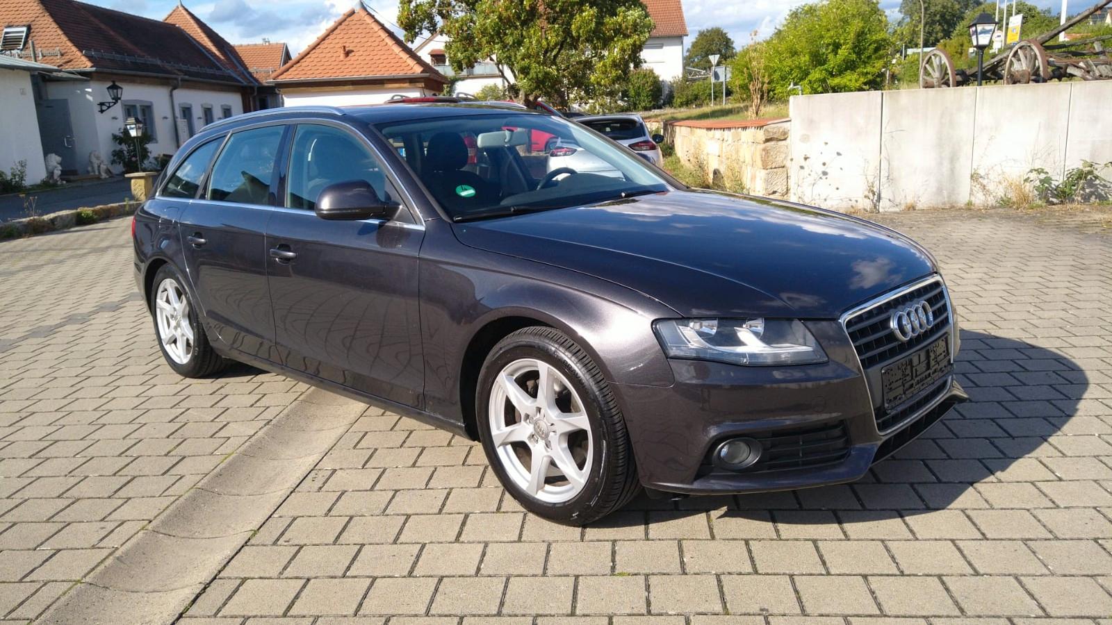 Audi A4 2009 — rear view