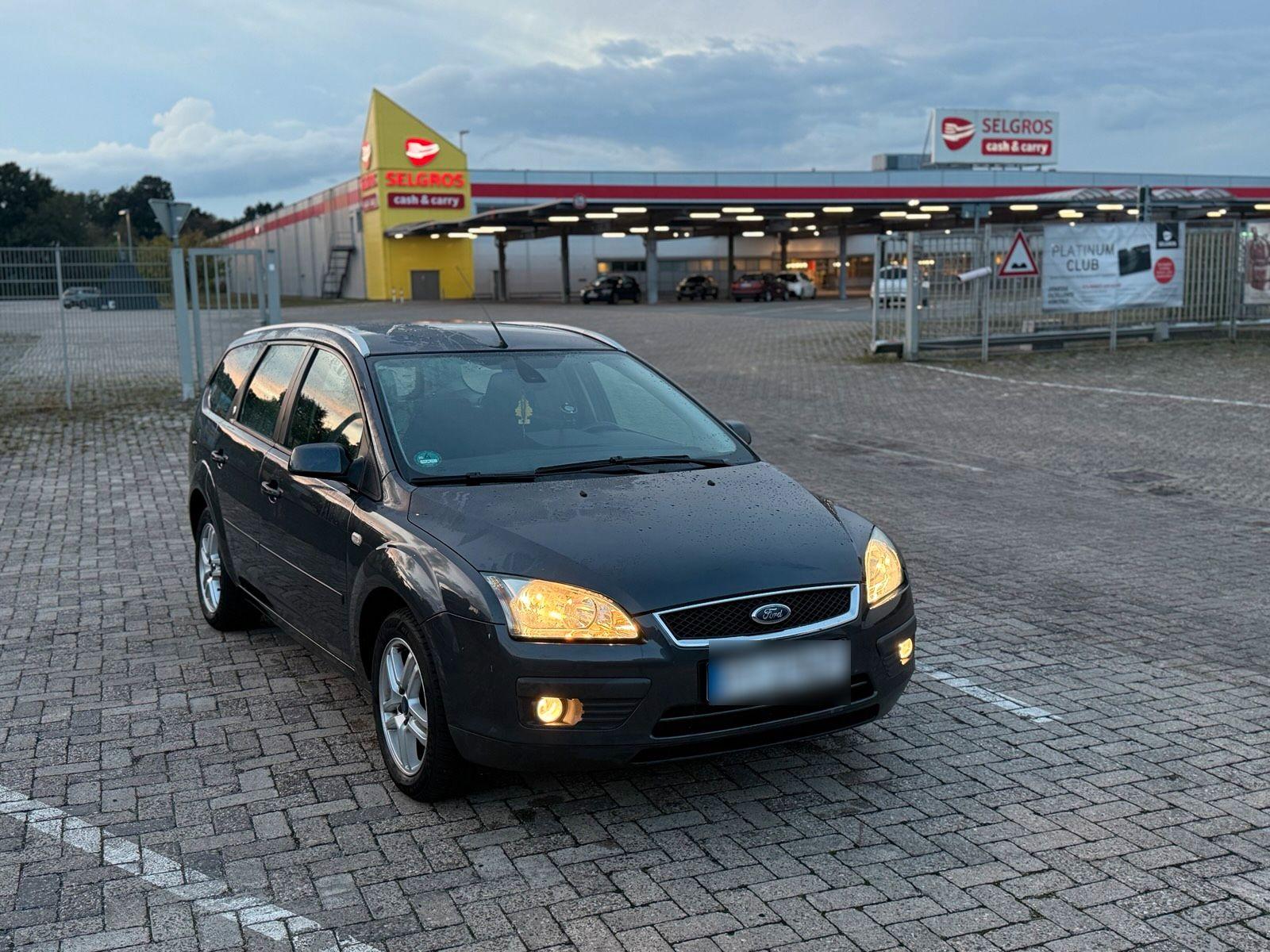 Ford Focus 2006 — photo 12