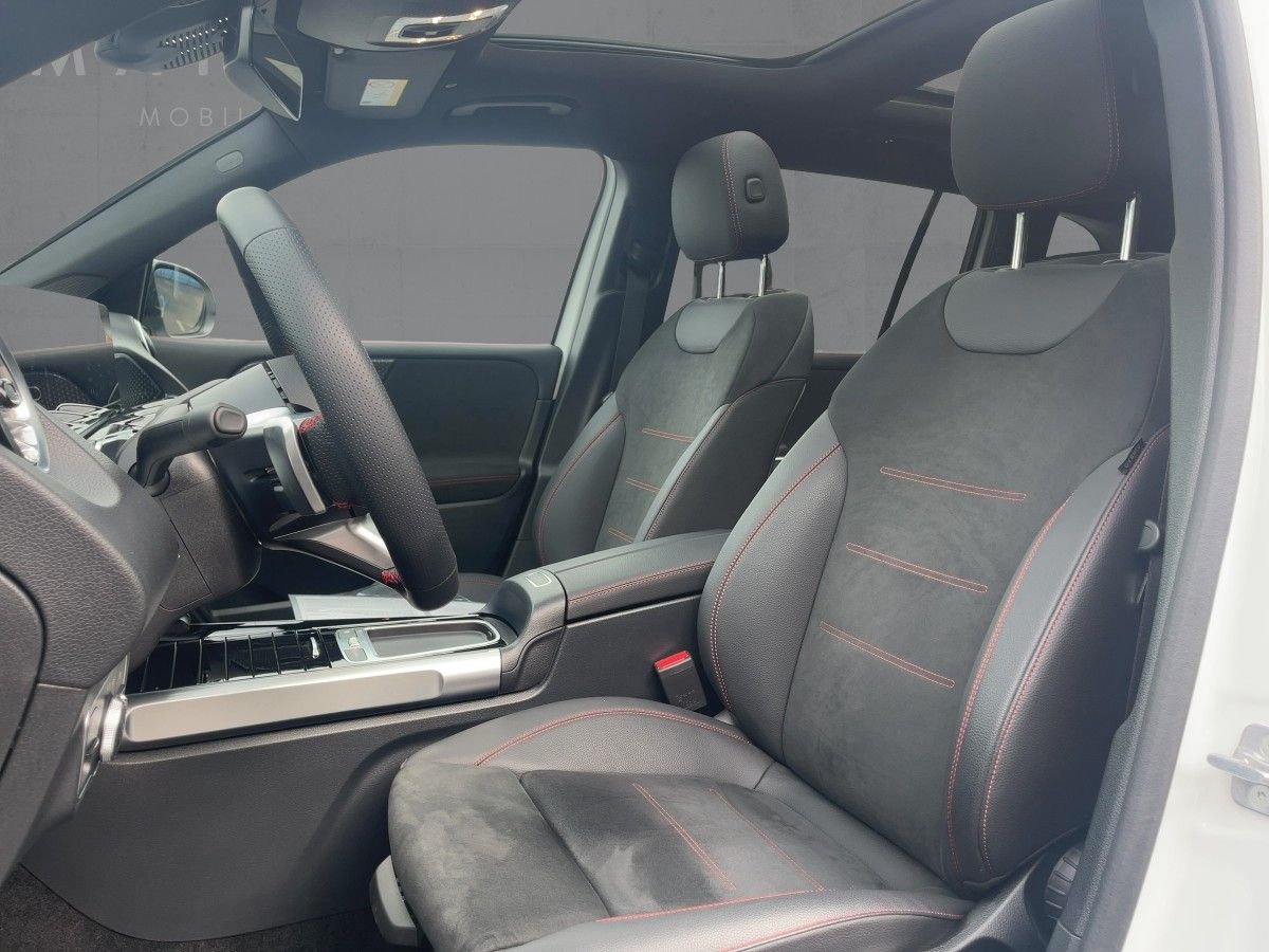 Fahrzeugabbildung Mercedes-Benz GLB 200 d 4M AMG/Night/Pano/360°/AHK
