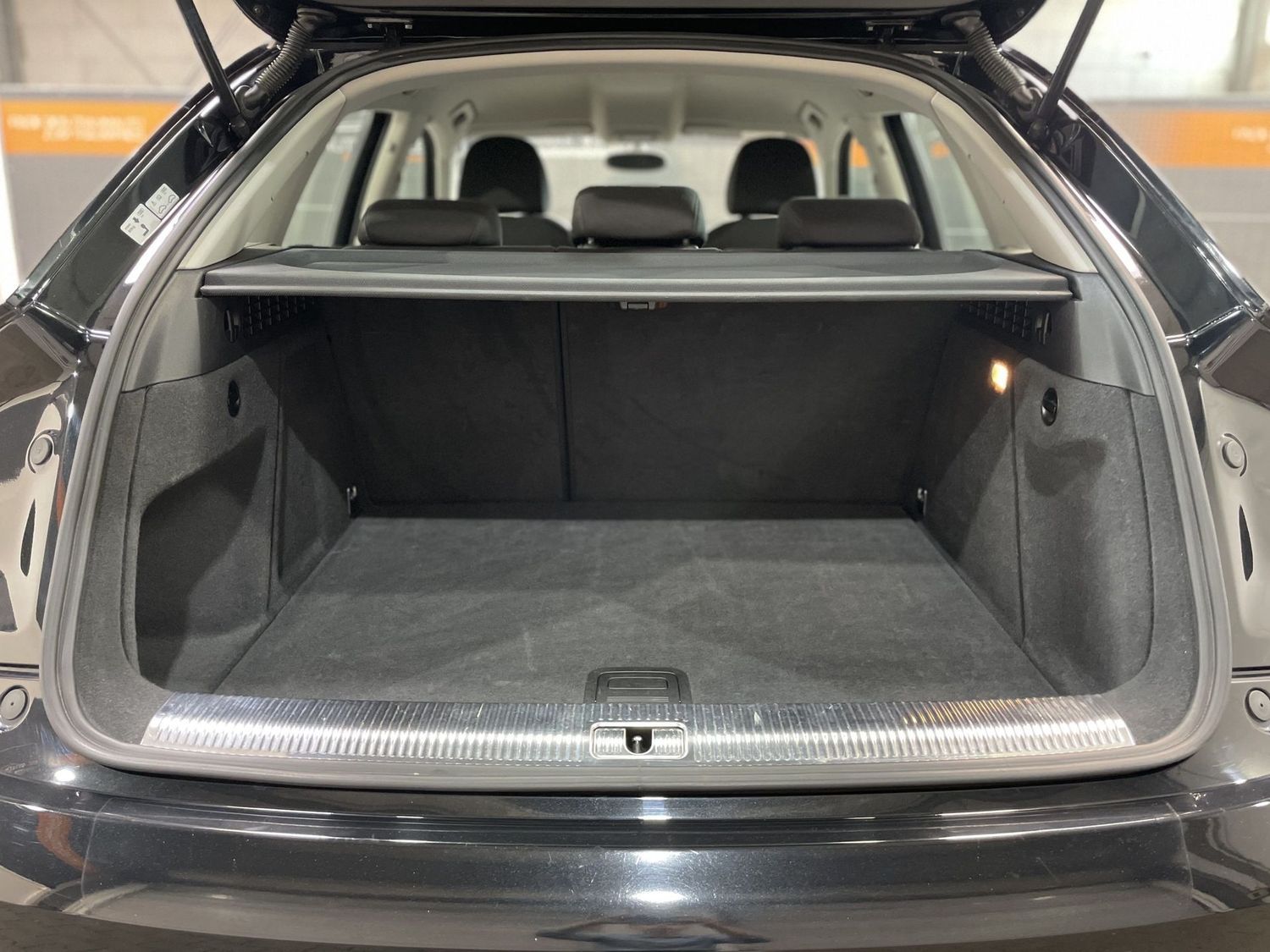 Fahrzeugabbildung Audi Q3 2.0 TFSI quattro S-Line #AHK#Xenon#Navi