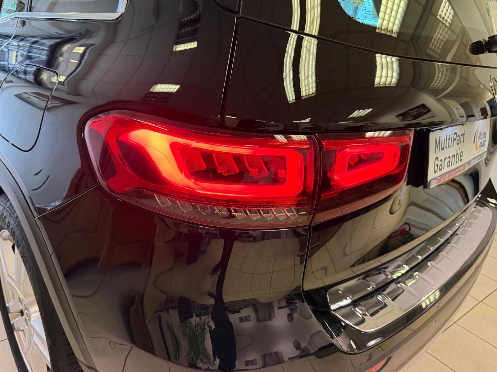 Fahrzeugabbildung Mercedes-Benz GLB 200 / SCHEKCHEFT / LED / NAVI / KAMERA