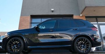 Bild 4 BMW X5 xDr.45e M-Sport,PA+,HUD,Laser,Belüft+Mas.22"