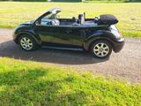 Volkswagen New Beetle 2.0 Cabriolet Standard - Volkswagen New Beetle Standard mit Benzin-Antrieb