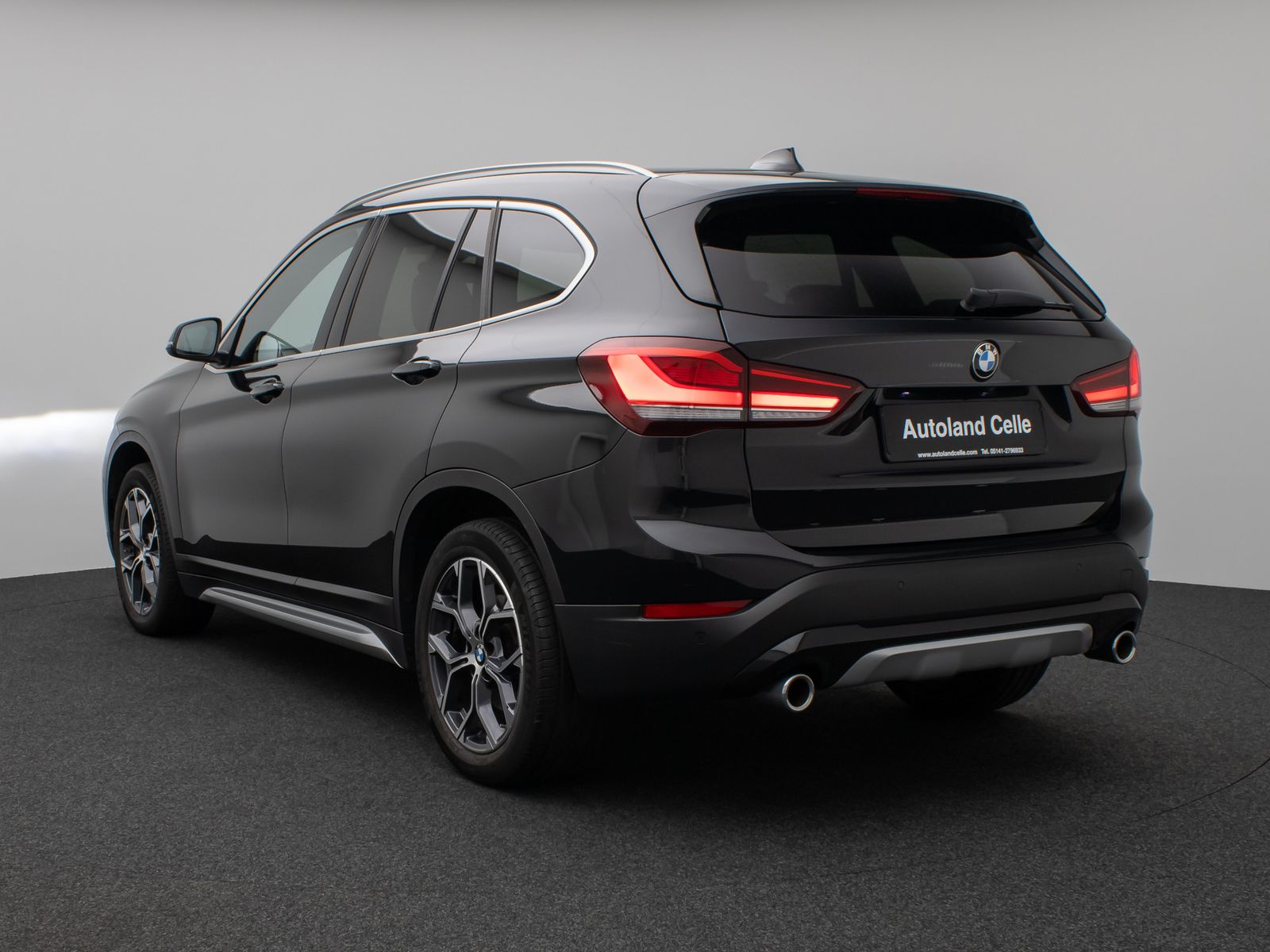 Fahrzeugabbildung BMW X1 xD20i xLine Kamera HUD DAB HiFi Komfort Sport