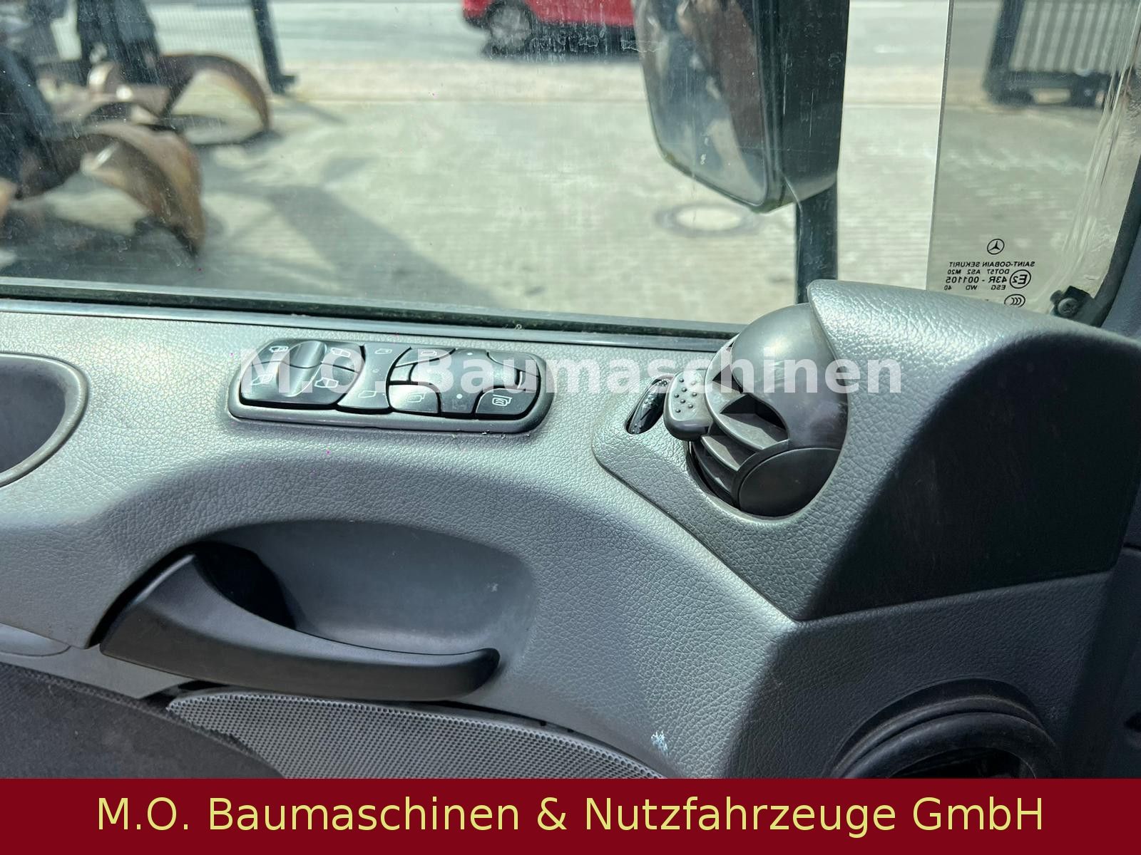 Fahrzeugabbildung Mercedes-Benz Actros 2541 / Saug- & Spühlwagen / 14.000 L /ADR