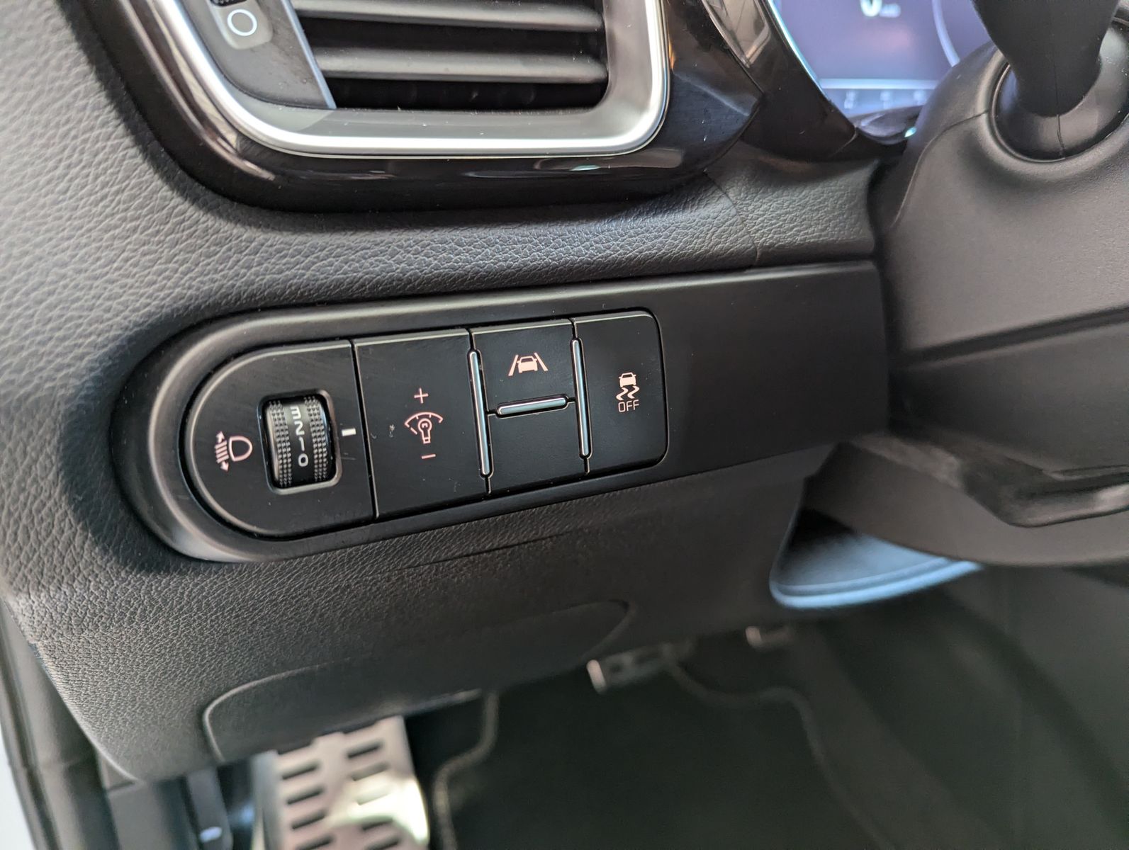 Fahrzeugabbildung Kia Ceed 1.5 GT-Line Limo Perfomance LED JBL Cam 7-J