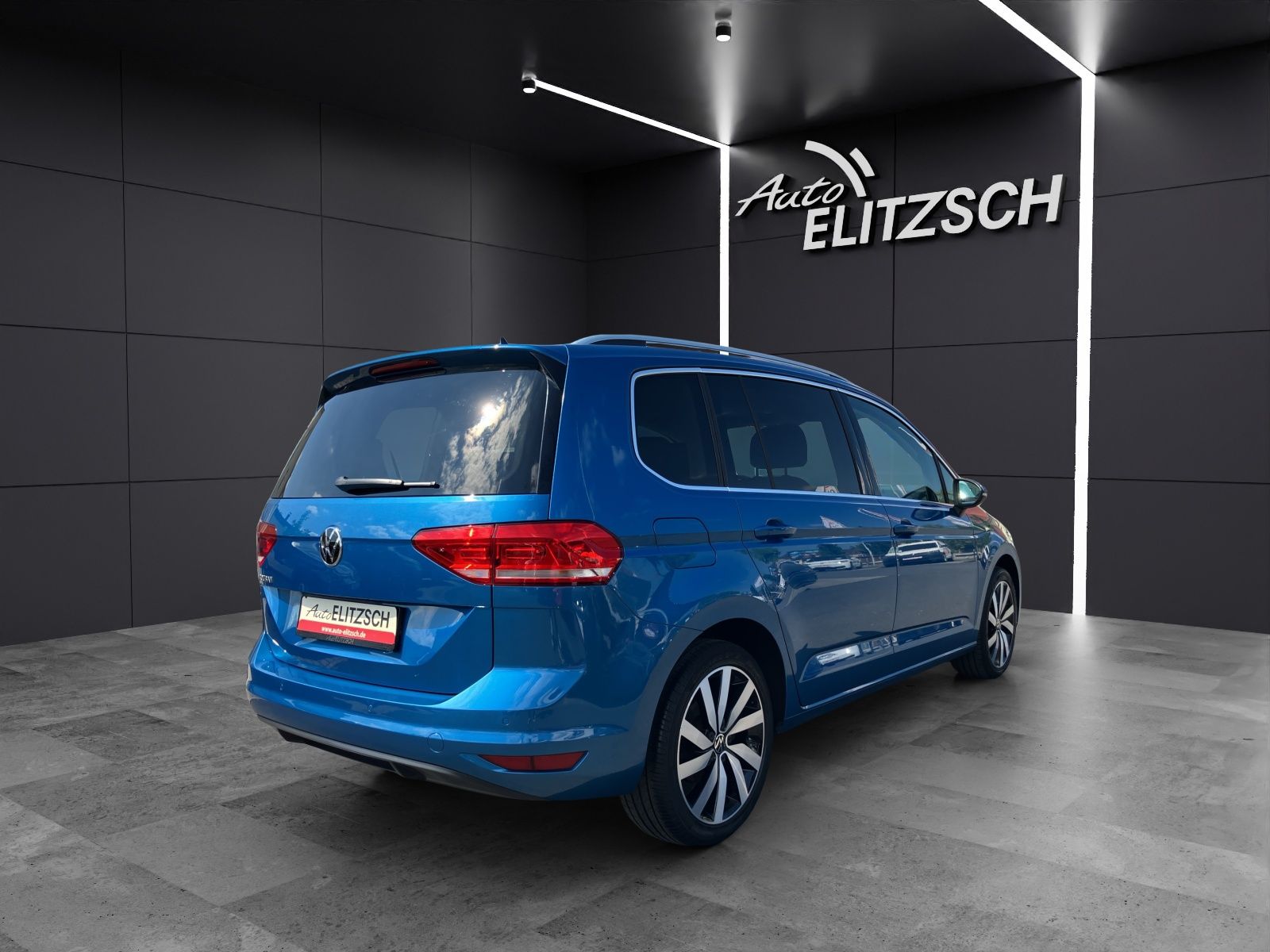 Fahrzeugabbildung Volkswagen Touran Highline BMT/Start-Stopp LED Climatronic