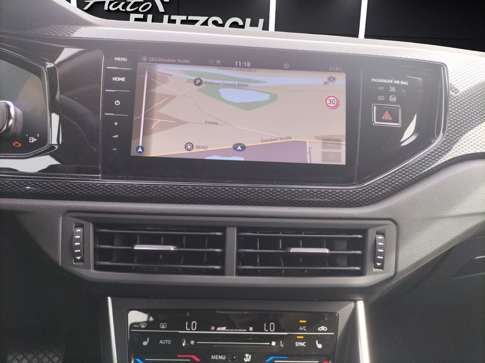 Fahrzeugabbildung Volkswagen Taigo TSI Life DSG LED Navi AID PDC SH LM