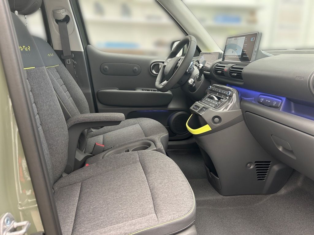Fahrzeugabbildung Hyundai INSTER Cross EV 49 kWh Prime 2xKlima AUT KlimaA