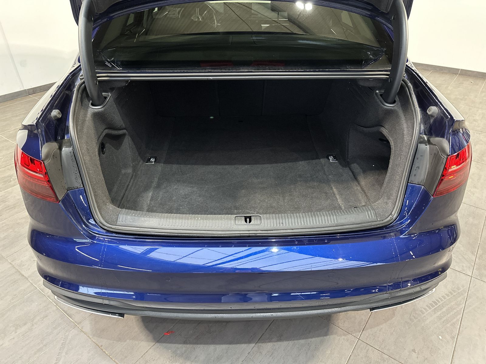 Fahrzeugabbildung Audi A4 35 TDI S-Tronic NAV+MATRIX+BANG&OLUFSEN+EPH