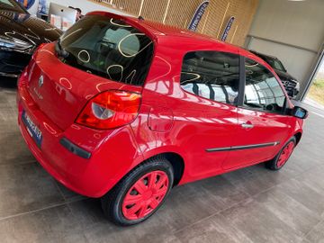 Renault Clio III Dynamique MOTOR- UND GETRIEBSCHADEN
