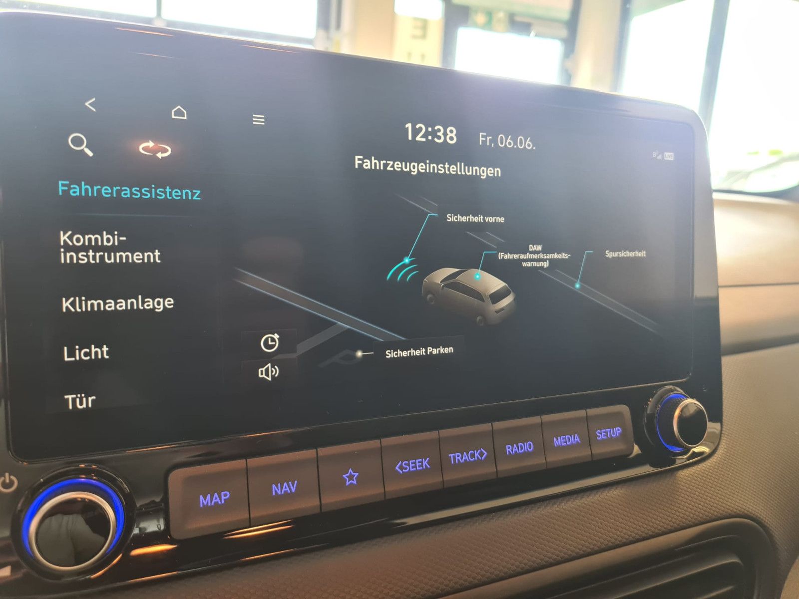 Fahrzeugabbildung Hyundai Kona Pure N-Line / LED / 1.HAND / NAVI / KAMERA