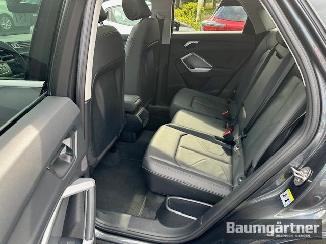 Fahrzeugabbildung Audi Q3 Sportback 35 TFSI S-Line S-Tronic Schiebedach