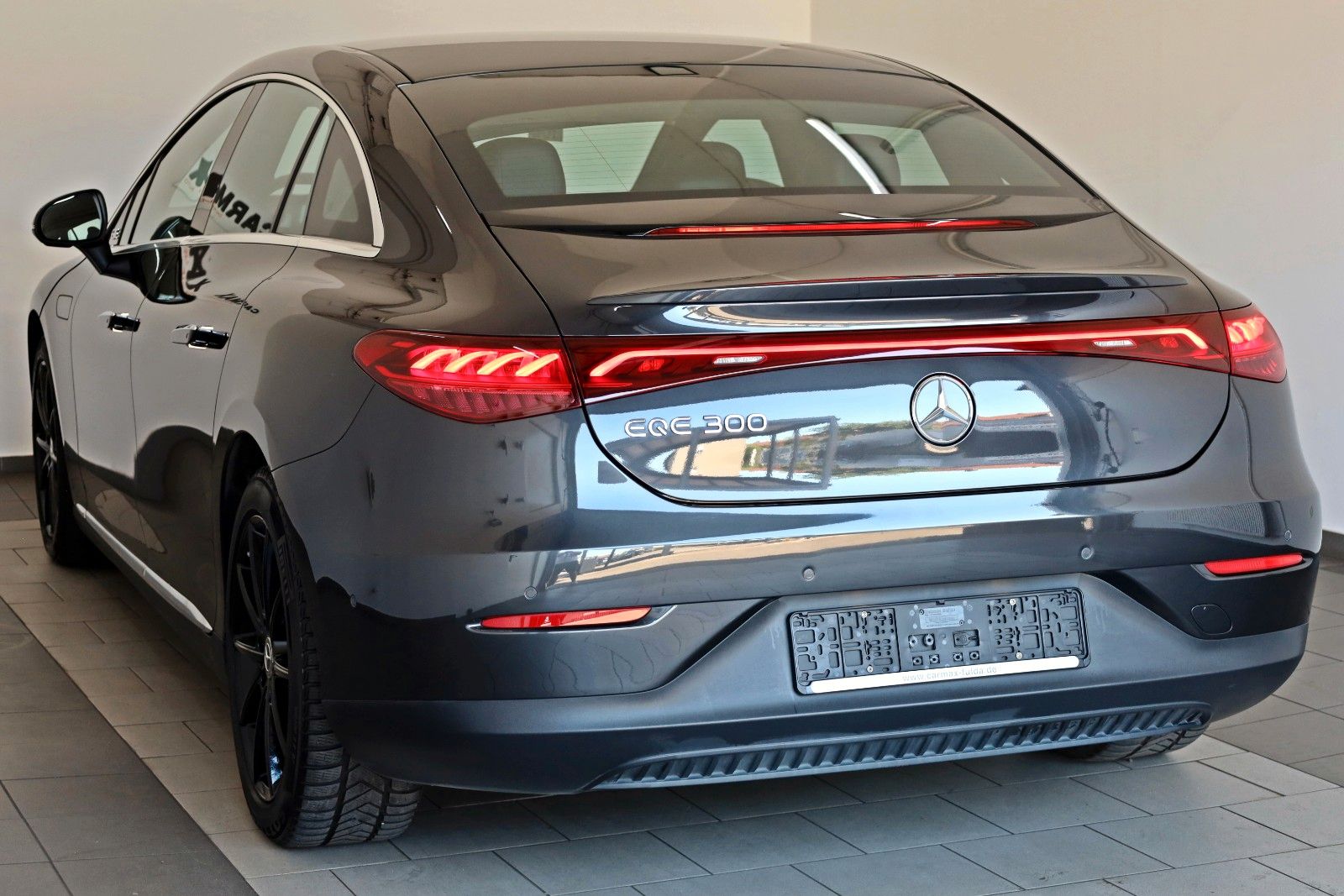Fahrzeugabbildung Mercedes-Benz EQE 300,Leder,Navi,LED,SH,Kamera,Keyless,Carplay