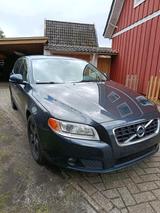 Volvo v 70 III - Volvo V70 von privat